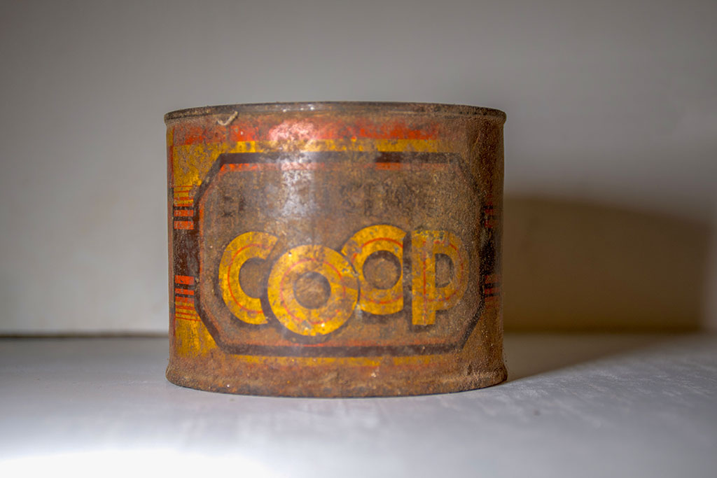 la vieille boite rouillée de la Coop.
